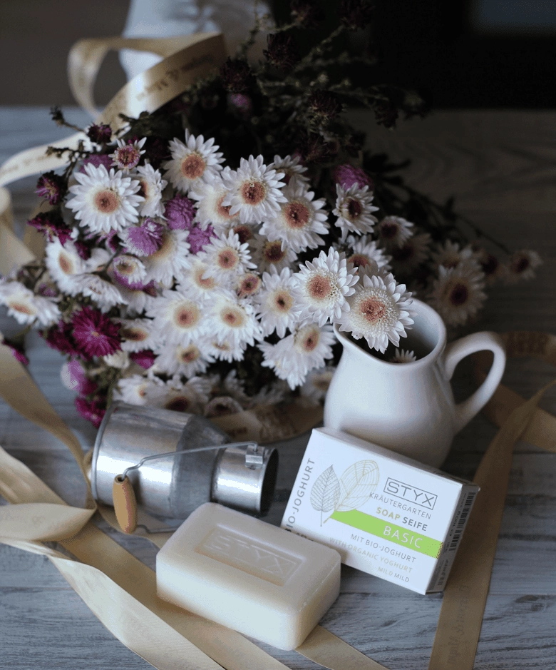 фото Мыло для комбинированной кожи с отбеливающим эффектом ЙОГУРТ STYX, 100 г в интернет магазине косметики Стикс 3