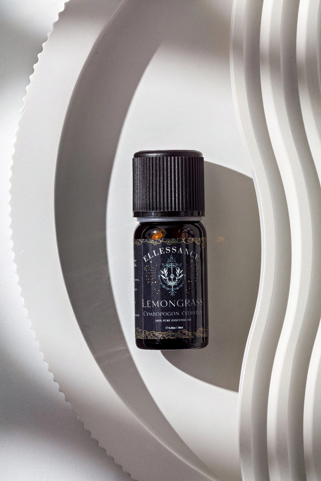фото Эфирное масло лемонграсс Ellessance, 10 мл в интернет магазине косметики Стикс 12