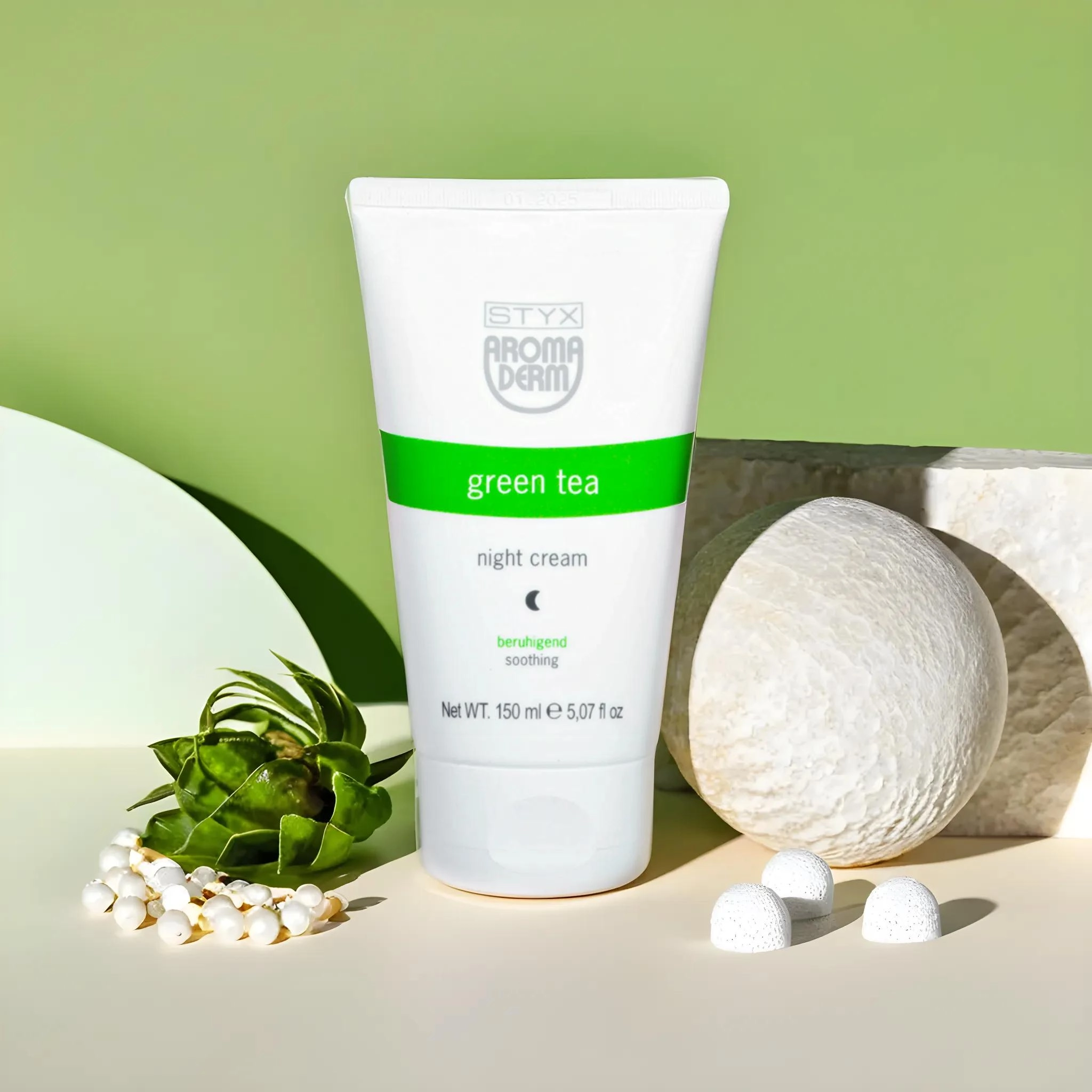 фото Крем для комбинированной и поврежденной кожи ЗЕЛЕНЫЙ ЧАЙ STYX, 150 мл в интернет магазине косметики Стикс 2