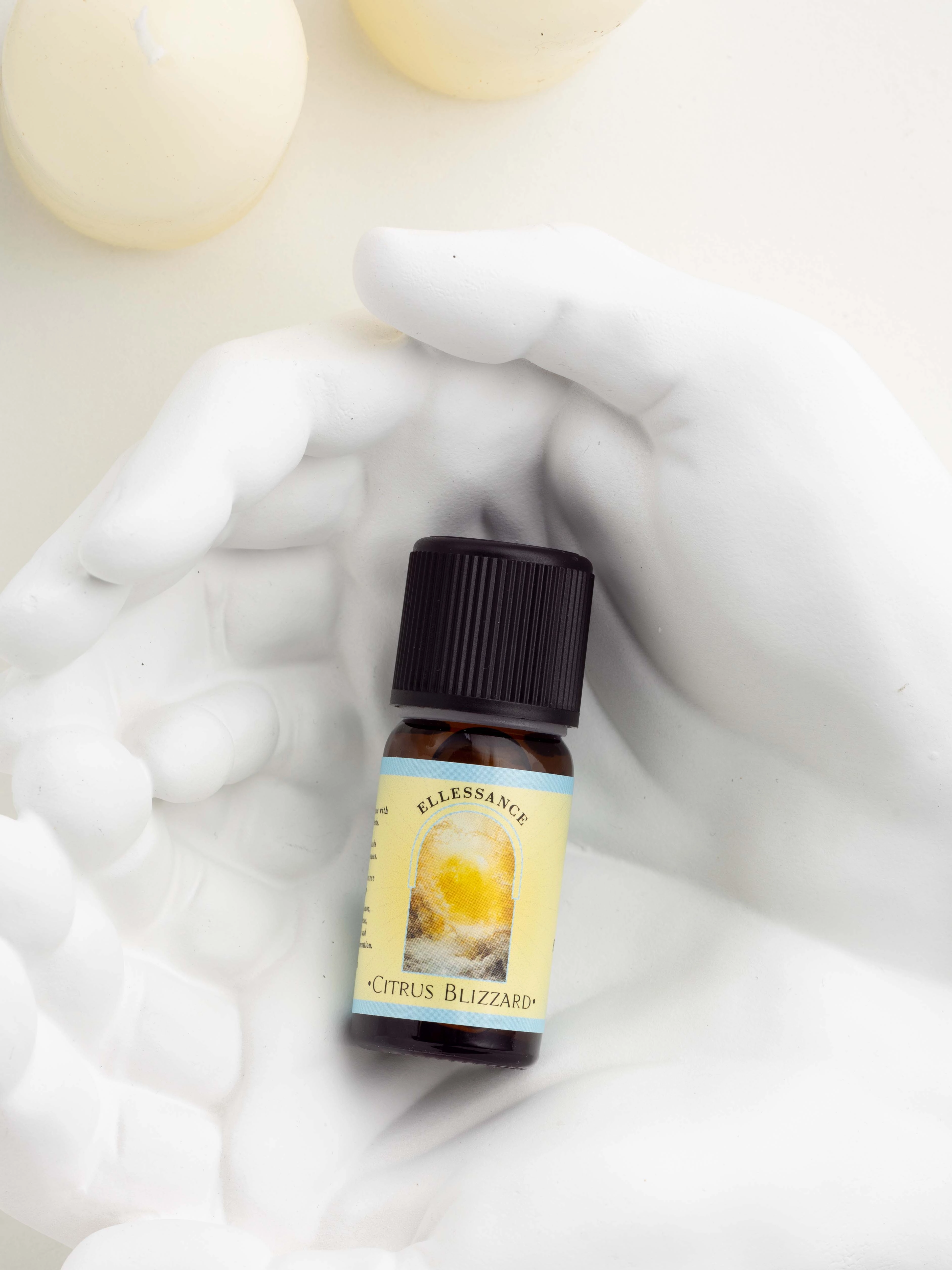 фото Смесь эфирных масел ПРОХЛАДНЫЙ ЦИТРУС ELLESSANCE, 10 мл в интернет магазине косметики Стикс 5