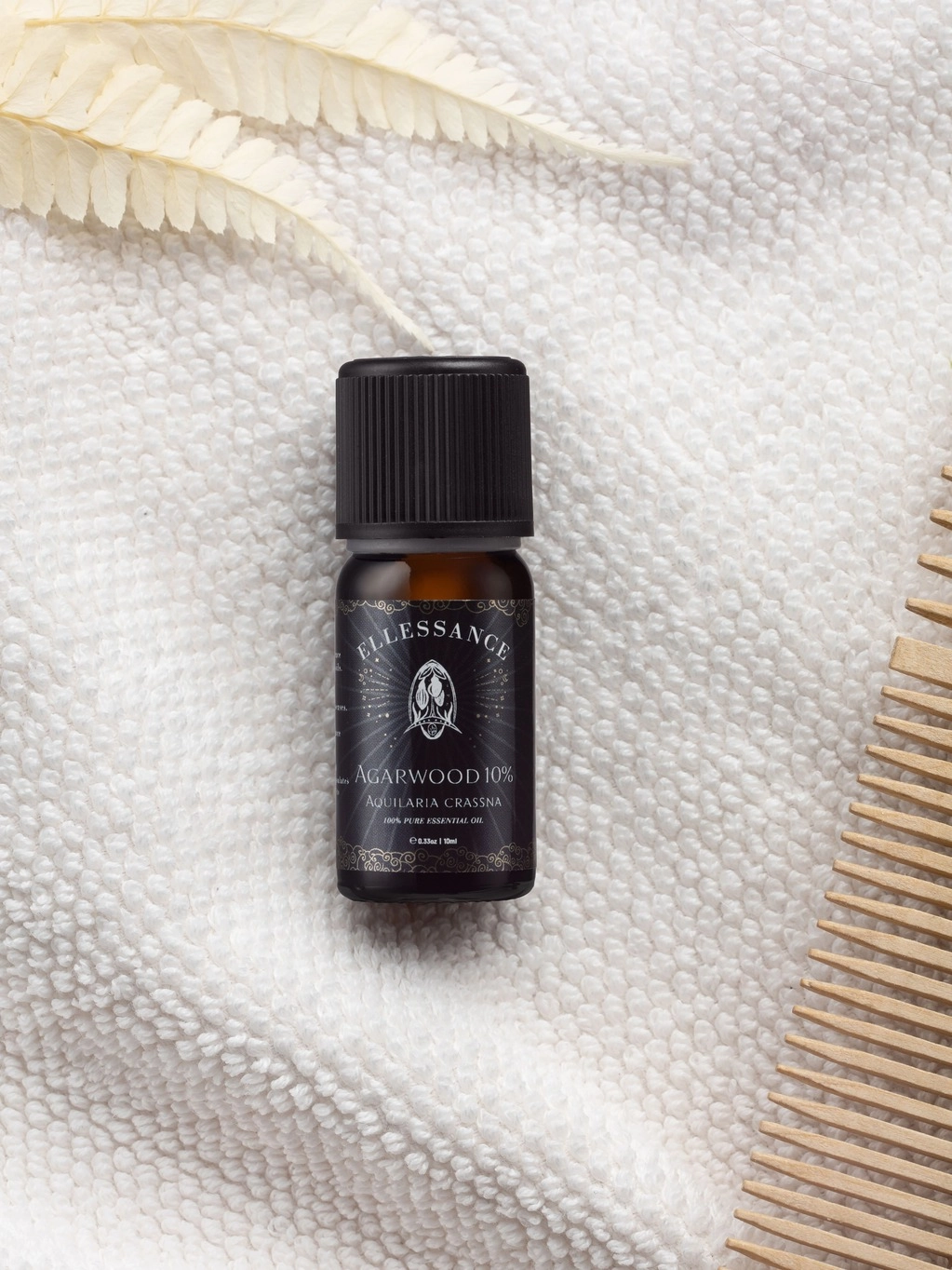 фото Абсолютное масло удовое дерево (Agarwood Crassna) в жожоба (10%) Ellessance, 10 мл в интернет магазине косметики Стикс 7