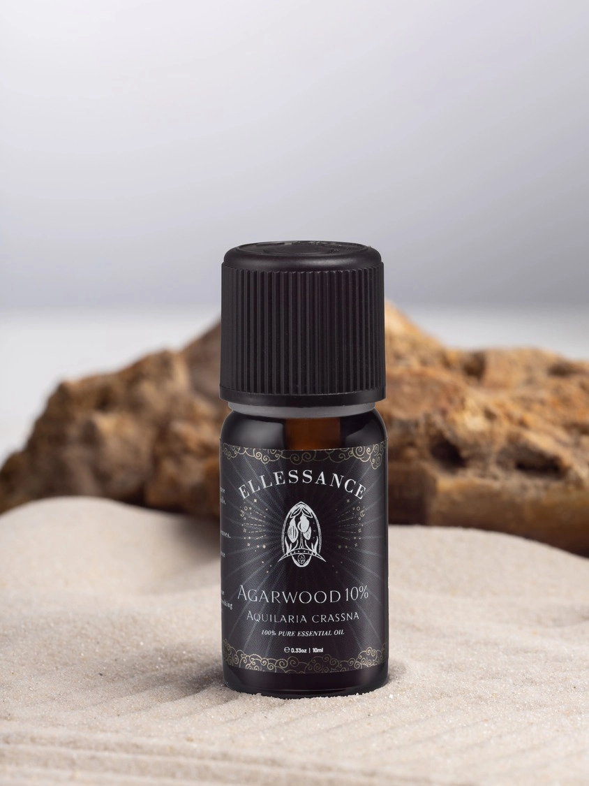 фото Абсолютное масло удовое дерево (Agarwood Crassna) в жожоба (10%) Ellessance, 10 мл в интернет магазине косметики Стикс 8