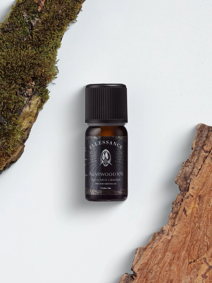 фото Абсолютное масло удовое дерево (Agarwood Crassna) в жожоба (10%) Ellessance, 10 мл в интернет магазине косметики Стикс 5