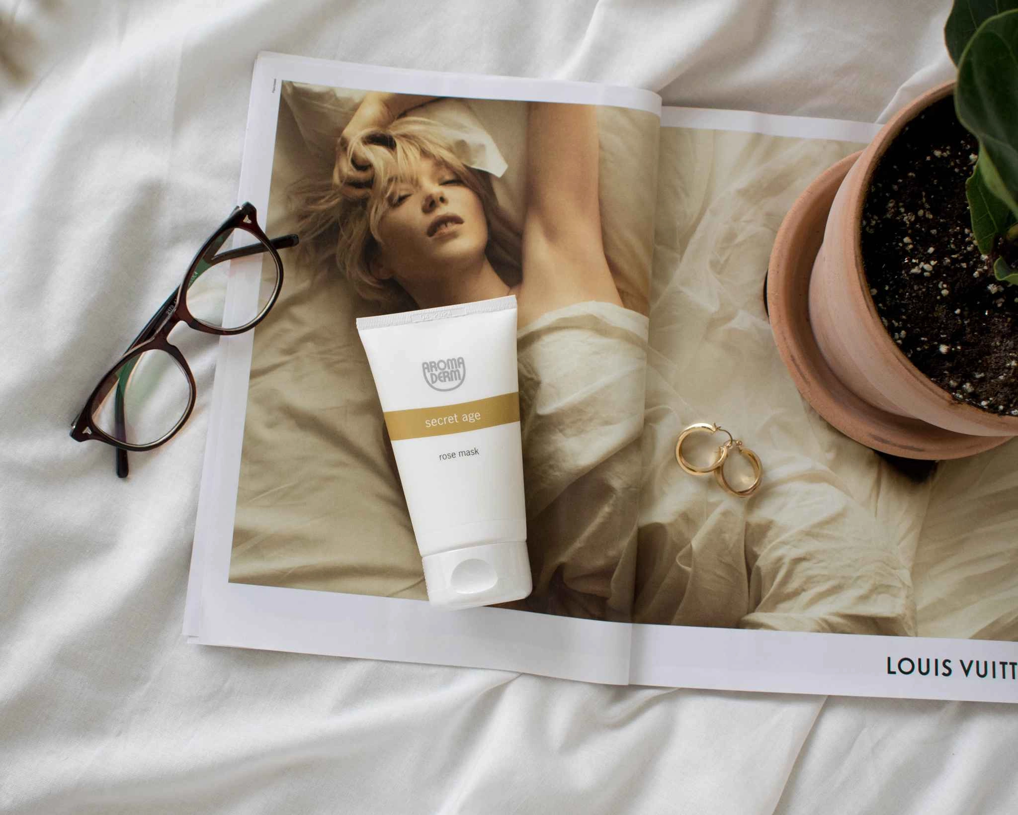 фото Лифтинговая омолаживающая маска для лица с органик розой, водорослями, гиалуроном SECRET AGE STYX, 150 мл в интернет магазине косметики Стикс 4