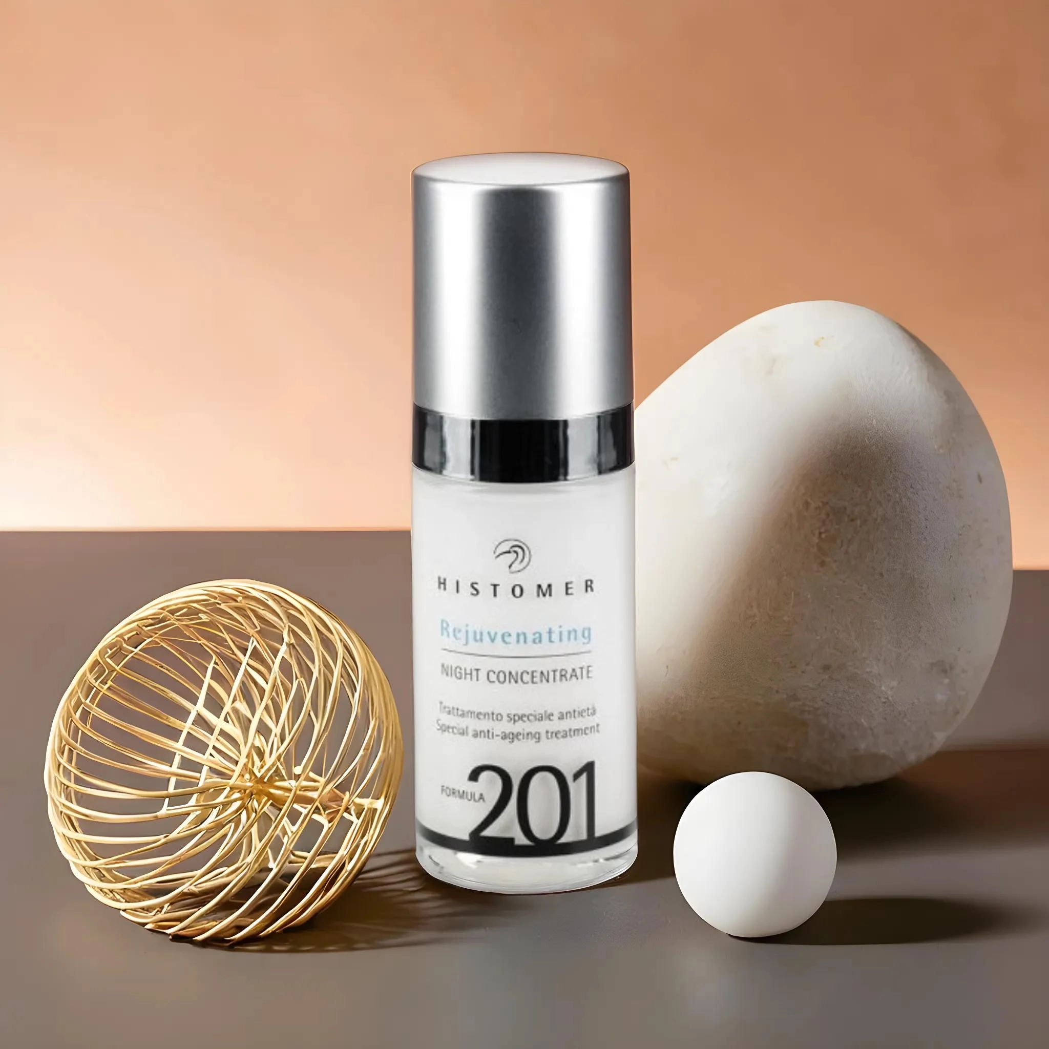 фото FORMULA 201 Ночной омолаживающий концентрат для лица со стволовыми клетками гардении HISTOMER, 30 мл в интернет магазине косметики Стикс 2