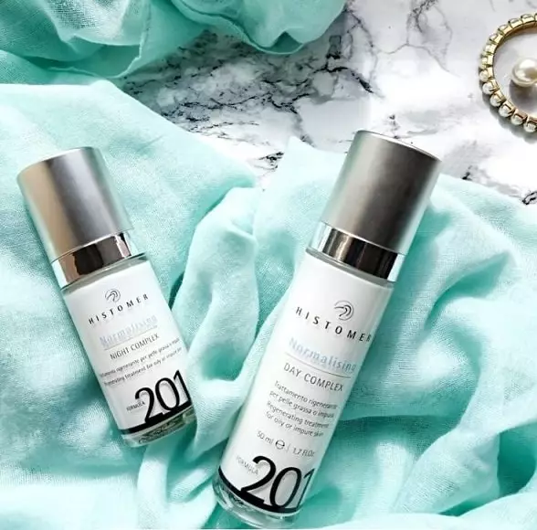 фото FORMULA 201 NORMALISING SPF15 Омолаживающий дневной крем для жирной кожи HISTOMER, 50 мл в интернет магазине косметики Стикс 2 фото FORMULA 201 NORMALISING SPF15 Омолаживающий дневной крем для жирной кожи HISTOMER, 50 мл в интернет магазине косметики Стикс 2