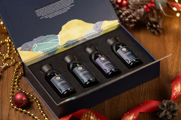 фото Подарочный набор массажных масел (РОЗМАРИН-ЭВКАЛИПТ, ЛЕМОНГРАСС, ЛАВАНДА-РОМАШКА, ИМБИРЬ-ЛЕМОНГРАСС) MT.SAPOLA, 4*65 мл в интернет магазине косметики Стикс 2