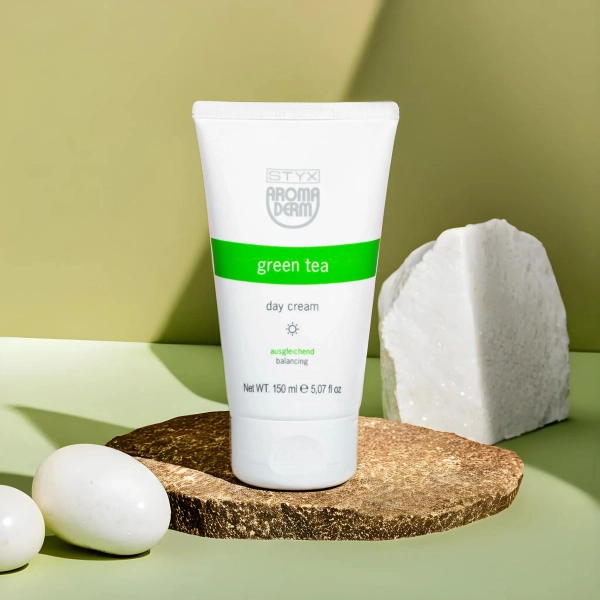 фото Дневной крем для комбинированной и повреждённой кожи ЗЕЛЕНЫЙ ЧАЙ STYX, 150 мл в интернет магазине косметики Стикс 2 фото Дневной крем для комбинированной и повреждённой кожи ЗЕЛЕНЫЙ ЧАЙ STYX, 150 мл в интернет магазине косметики Стикс 2